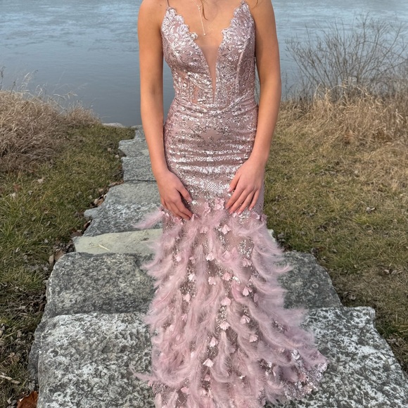 Prom Dress - Picture 2 of 7